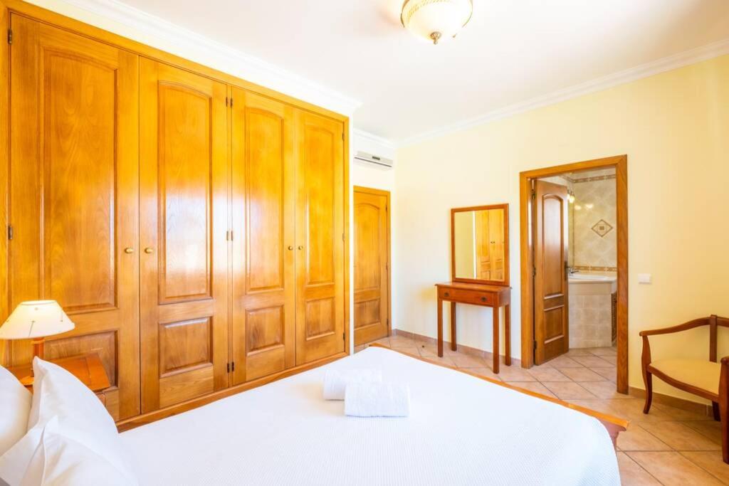 Villa Vista Marina room 4